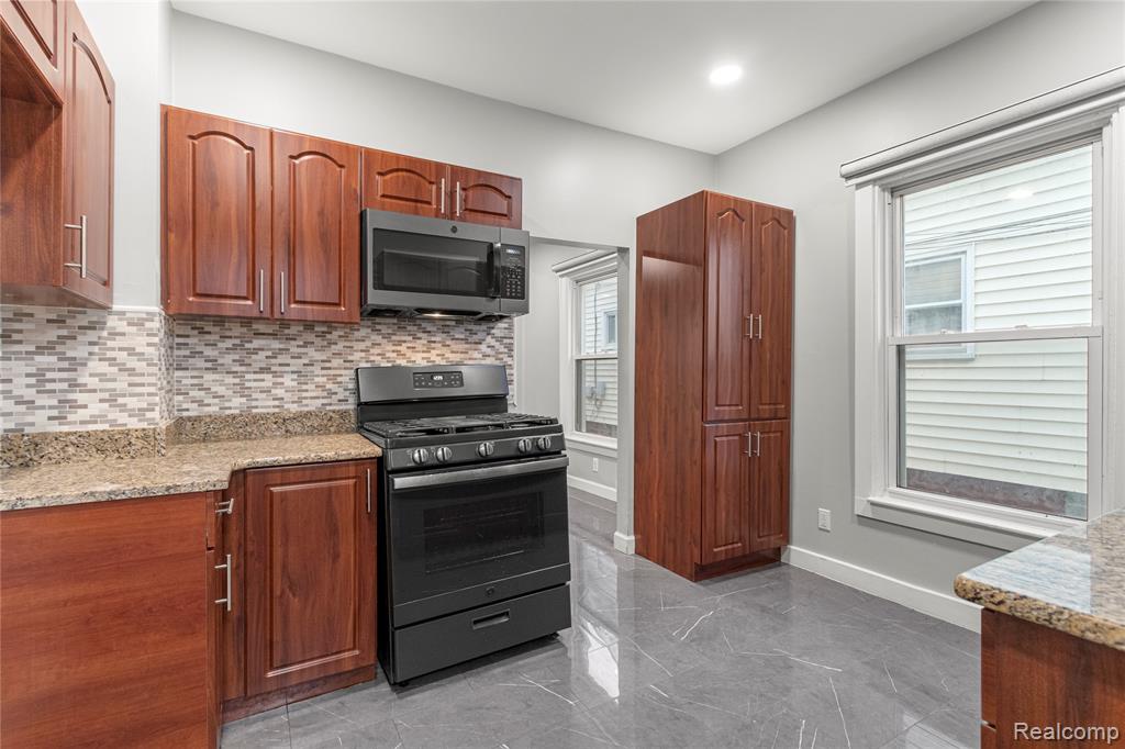 4736 Curtis Street, Dearborn, MI 48126 — Photo 17