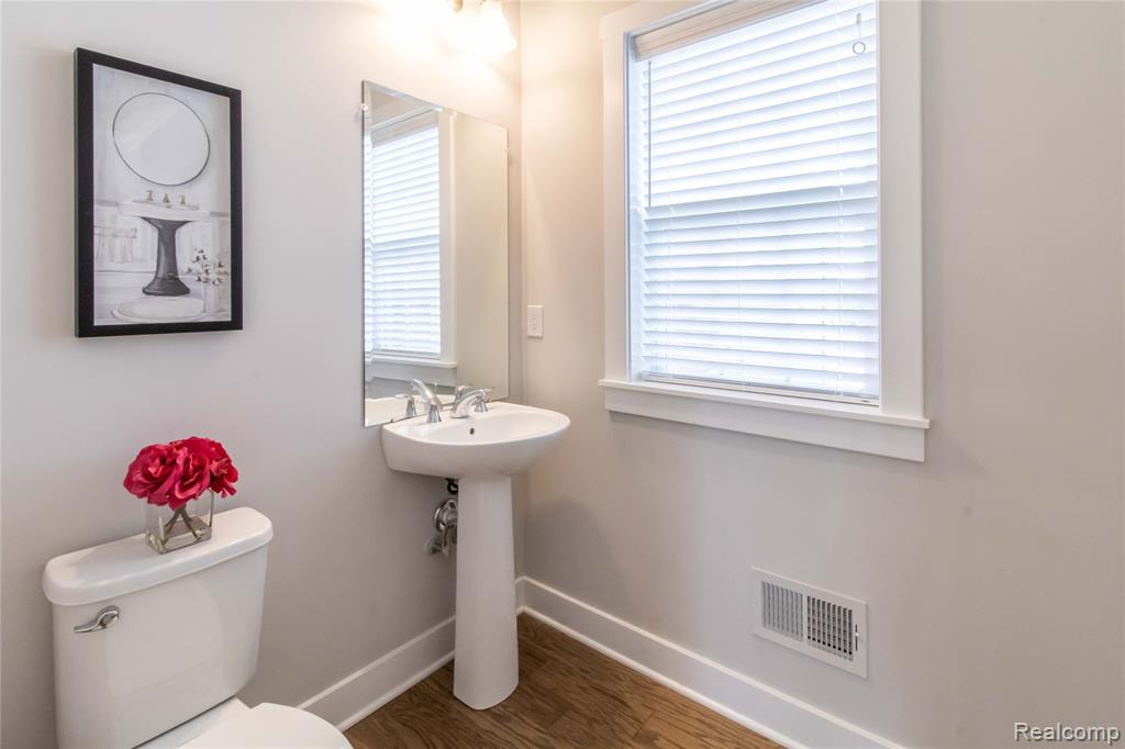 1648 S Tannytown Road, Canton, MI 48188 — Photo 35