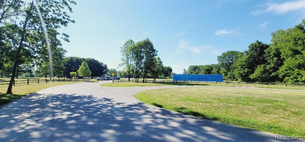 3570 Strawberry Lane, Port Huron, MI 48060 — Photo 45
