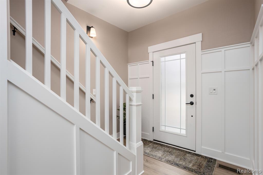 58790 SELLA Drive, South Lyon, MI 48178 — Photo 5