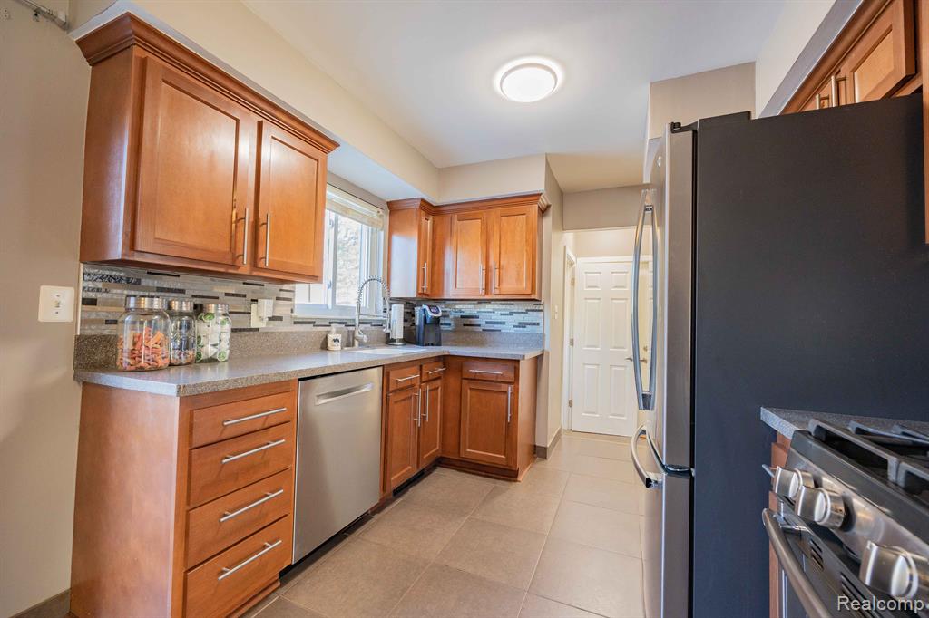 8364 ALTON Street, Canton, MI 48187 — Photo 8