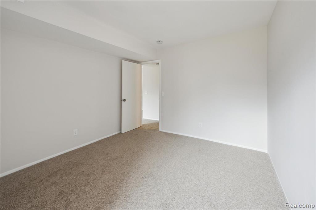 8719 Meadowbrook Drive, #5, Brighton, MI 48116 — Photo 27
