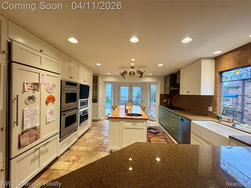 30604 Ramblewood Club Drive, Farmington, MI 48331 — Photo 10