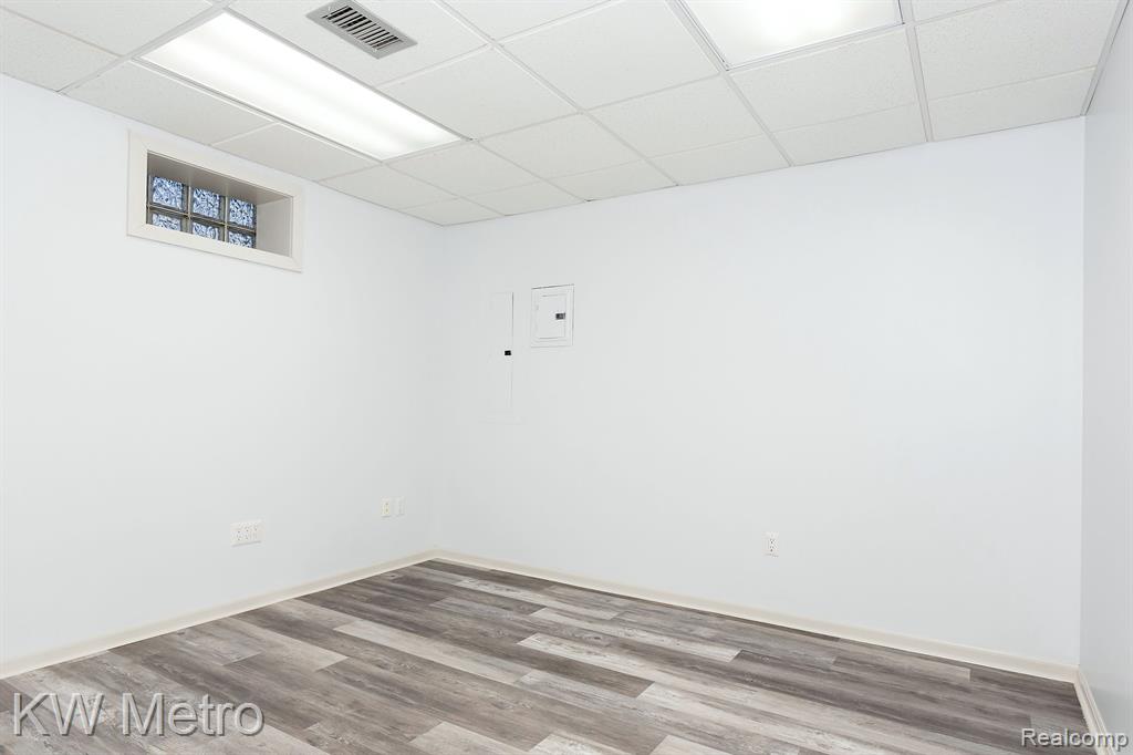 685 TRINWAY Drive, Troy, MI 48085 — Photo 41