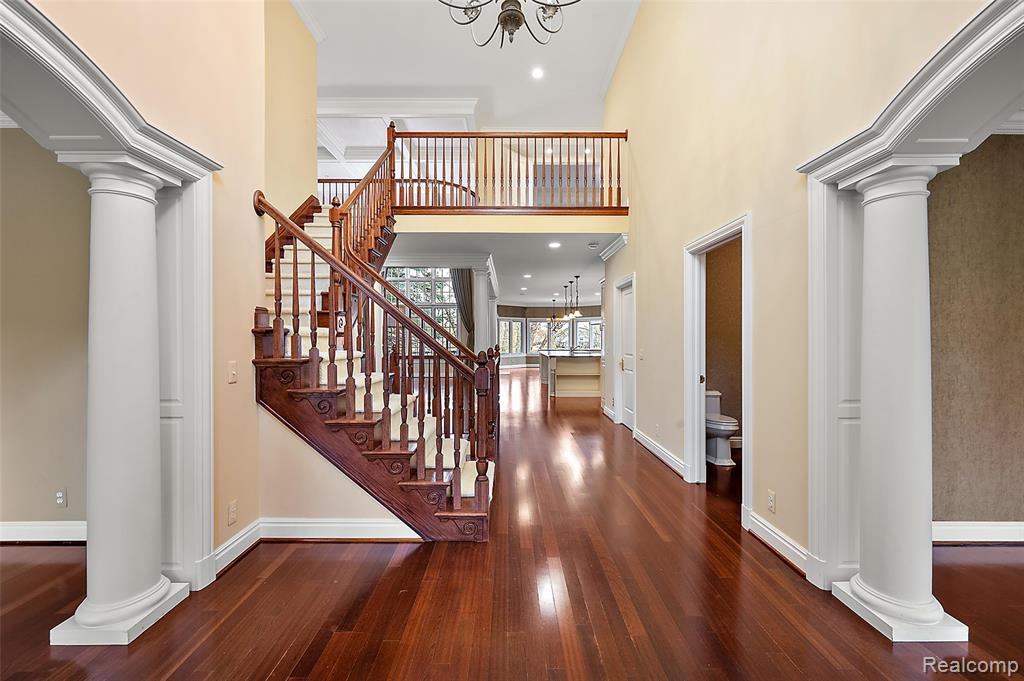 83 Greenan Lane, Lake Orion, MI 48362 — Photo 14