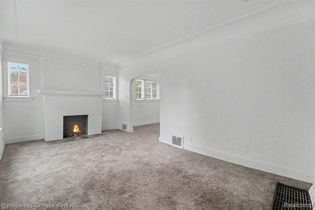 5911 YORKSHIRE Road, Detroit, MI 48224 — Photo 3