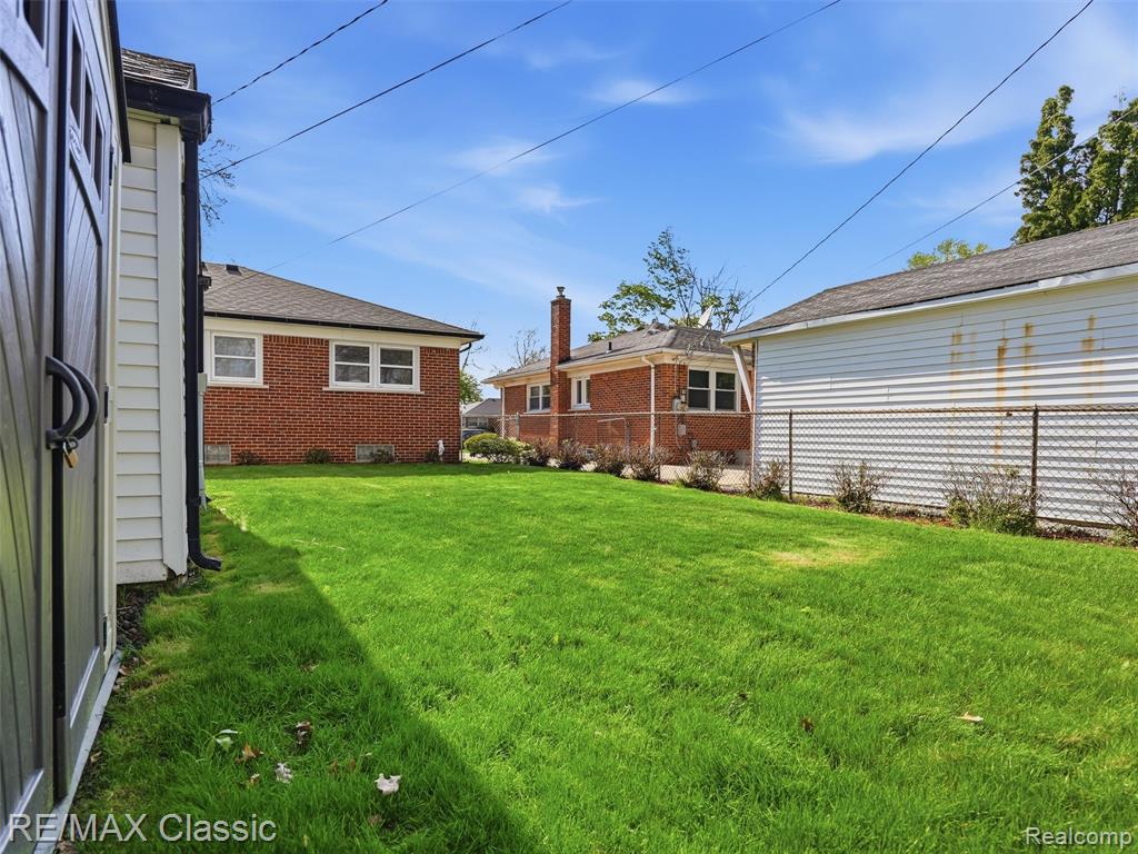 9116 Tecumseh Avenue, Redford, MI 48239 — Photo 52