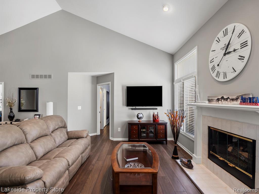 57295 WARWICK Drive, Washington, MI — Photo 12