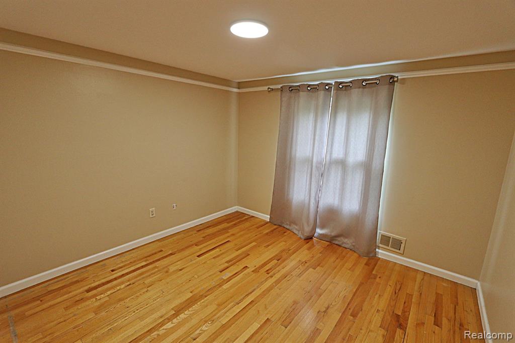 4003 OLD DOMINION Drive, West Bloomfield, MI 48323 — Photo 37