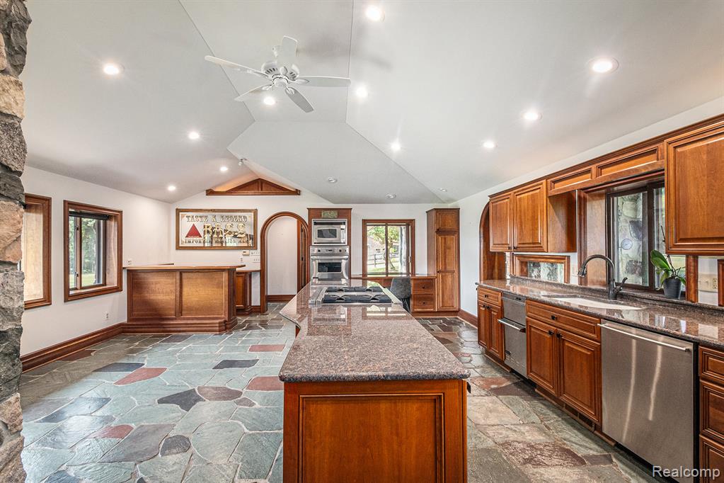 2250 E Dryden Road, Metamora, MI 48455 — Photo 9