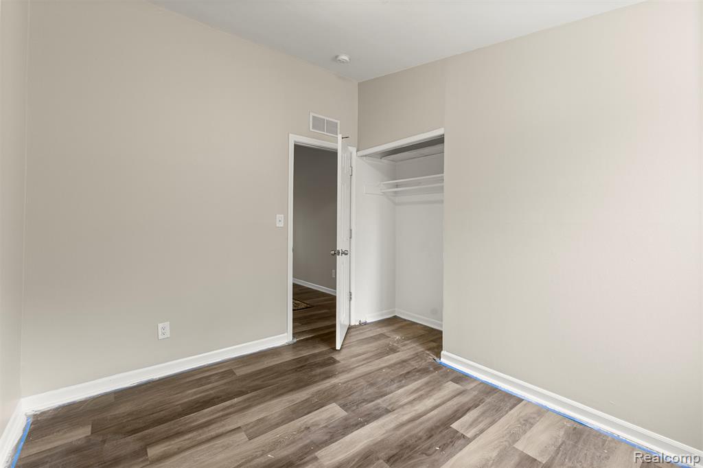 5367 Vivian Street, Dearborn Heights, MI 48125 — Photo 18