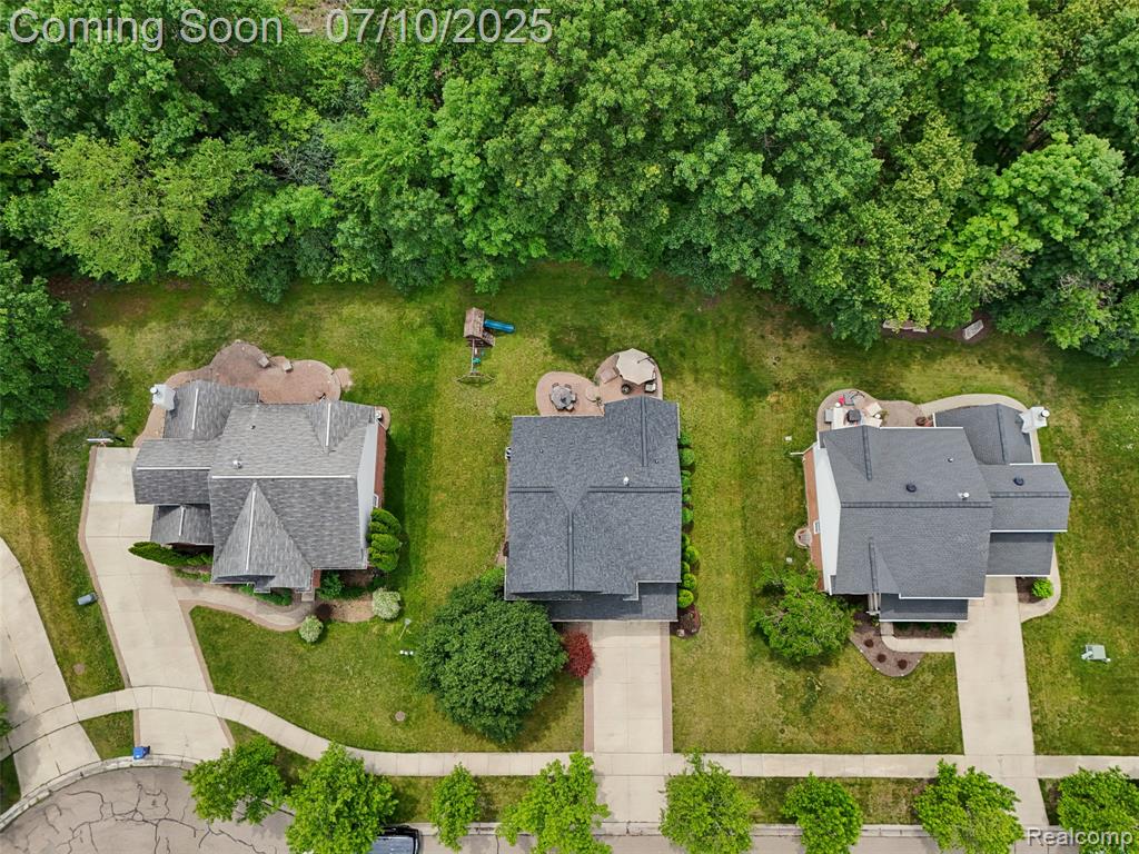 46533 Woodside Drive, Canton, MI 48187 — Photo 45