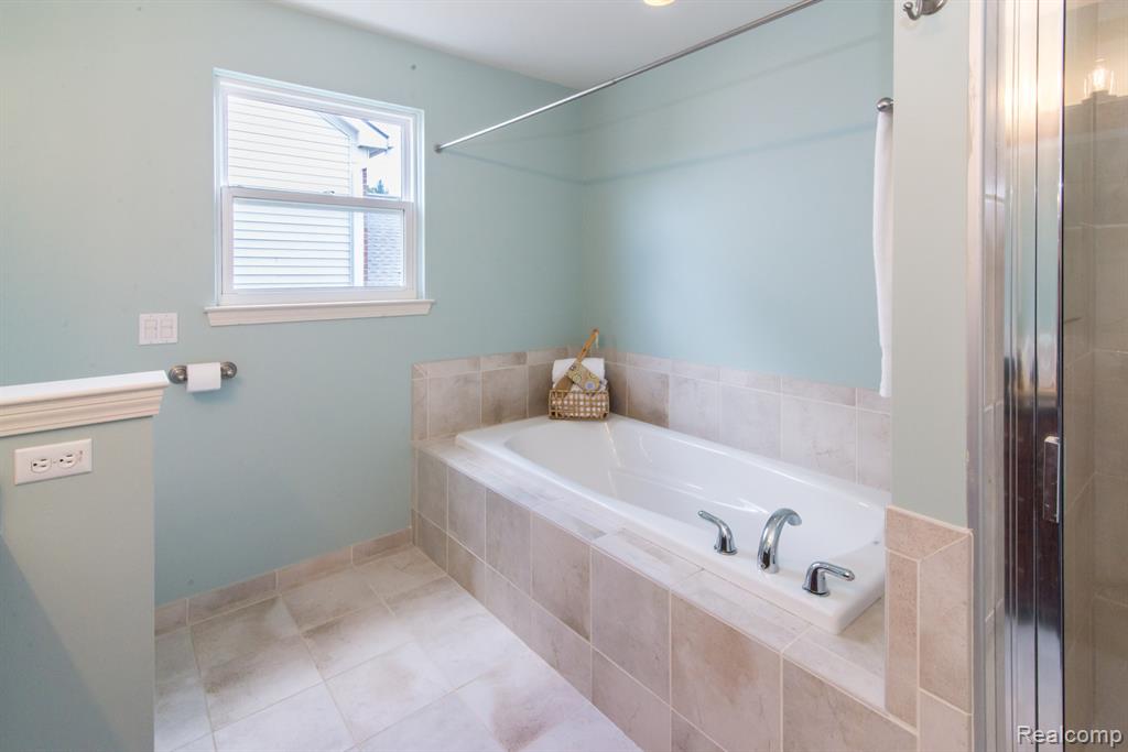 2605 Nadia Court, Ann Arbor, MI 48105 — Photo 47
