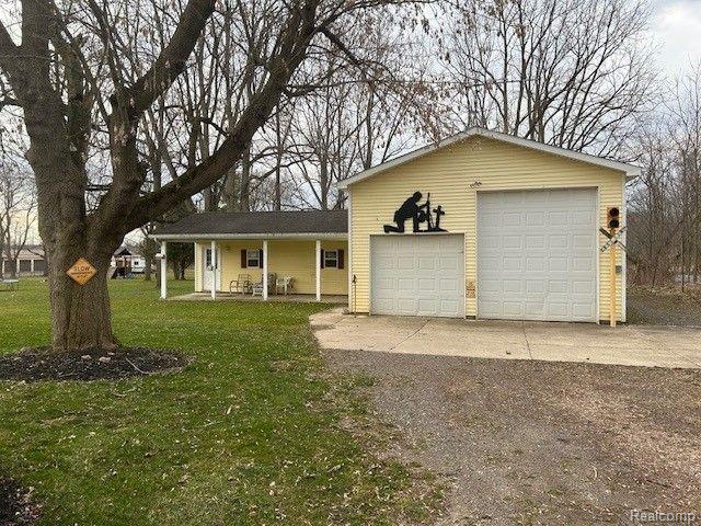 9281 W GRAND RIVER Road, Fowlerville, MI 48836 — Photo 11