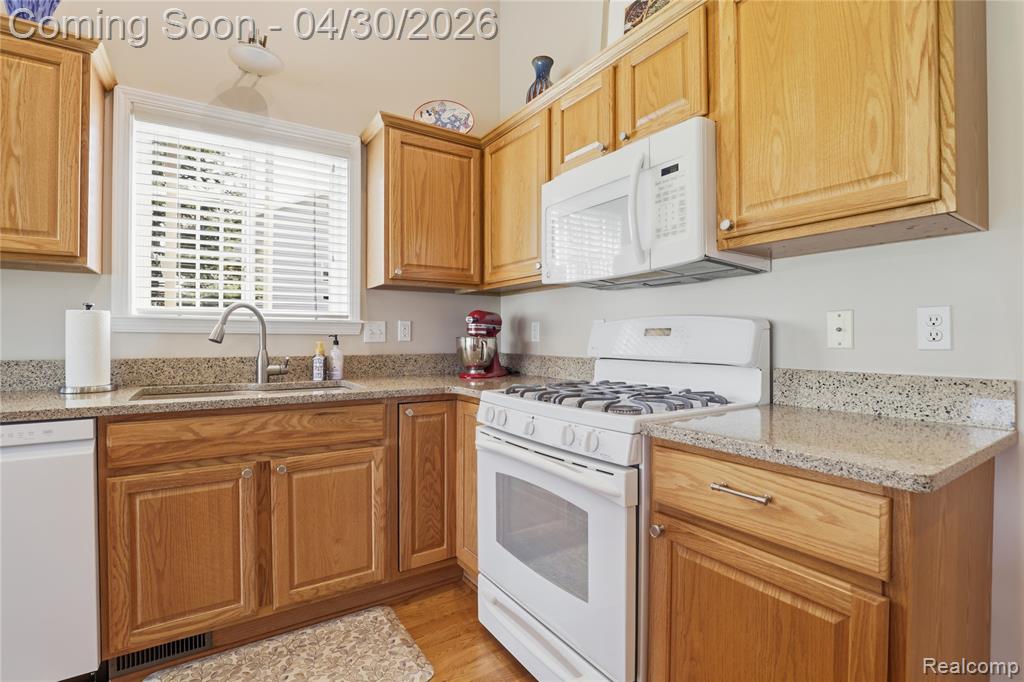 9031 Hidden Oaks Drive, Grand Blanc, MI 48439 — Photo 12