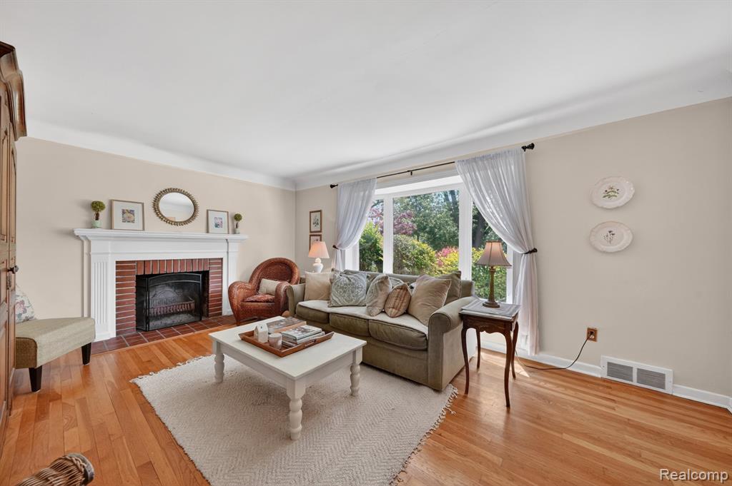 17386 Beverly Road, Beverly Hills, MI 48025 — Photo 7