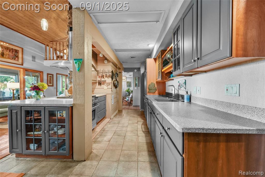 13288 E Circle Drive, Northport, MI 49670 — Photo 9