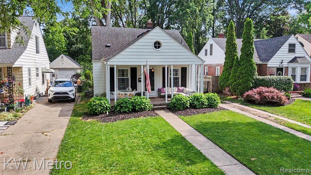 615 Royal Avenue, Royal Oak, MI 48073 — Photo 37