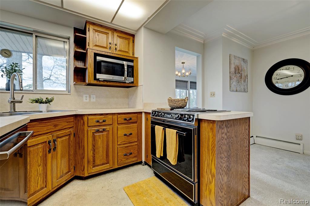 6025 Princess Lane, Clarkston, MI — Photo 12