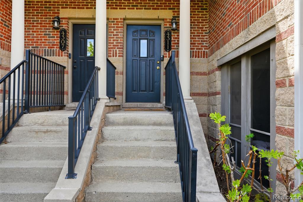 4311 Miracles Boulevard - Photo 3