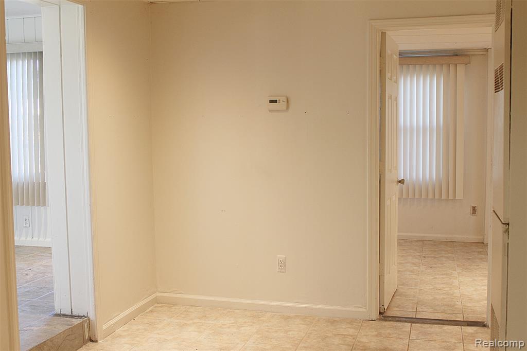 43267 UTICA Road, Sterling Heights, MI 48314 — Photo 14