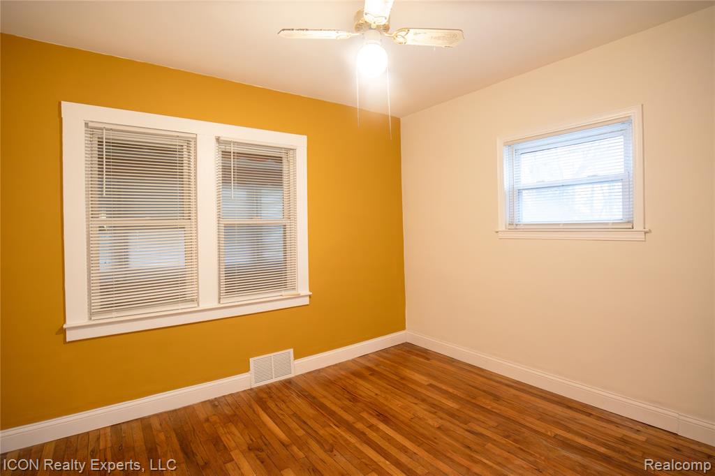 6838 Braun, Center Line, MI 48015 — Photo 12