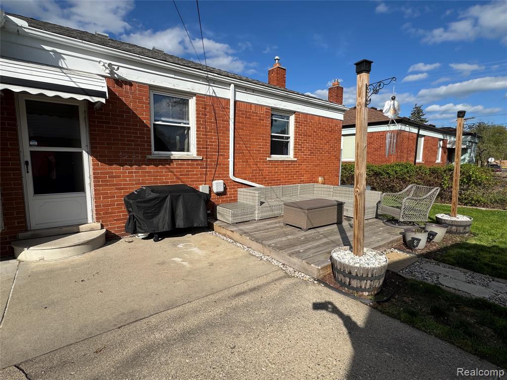 19156 Ash Avenue, Eastpointe, MI 48021 — Photo 7