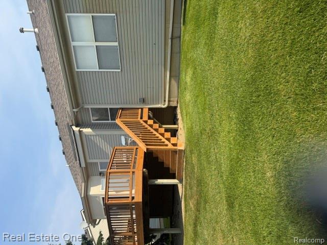 830 WOODHAVEN, Walled Lake, MI 48390 — Photo 3