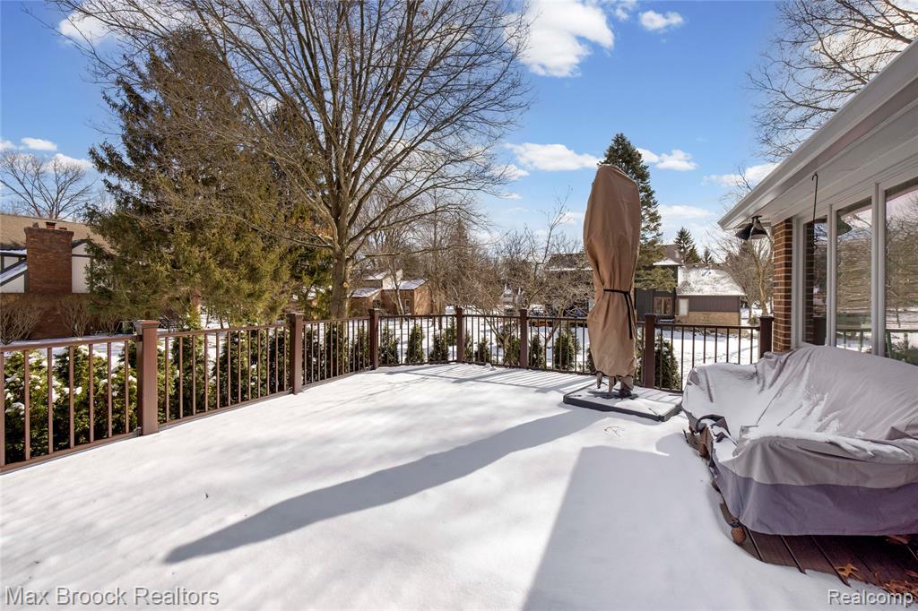 5867 BRAVO COURT, Orchard Lake Village, MI 48324 — Photo 94