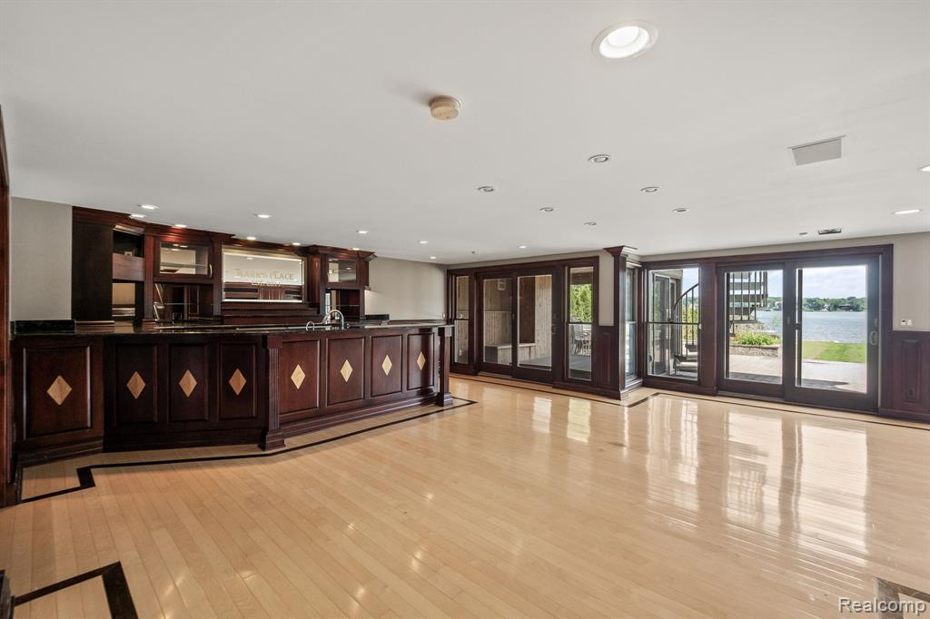 2380 WALNUT LAKE Road, West Bloomfield, MI 48323 — Photo 23