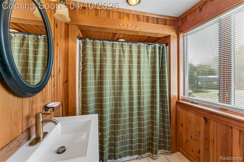 9272 Maple Street, Fostoria, MI 48435 — Photo 14