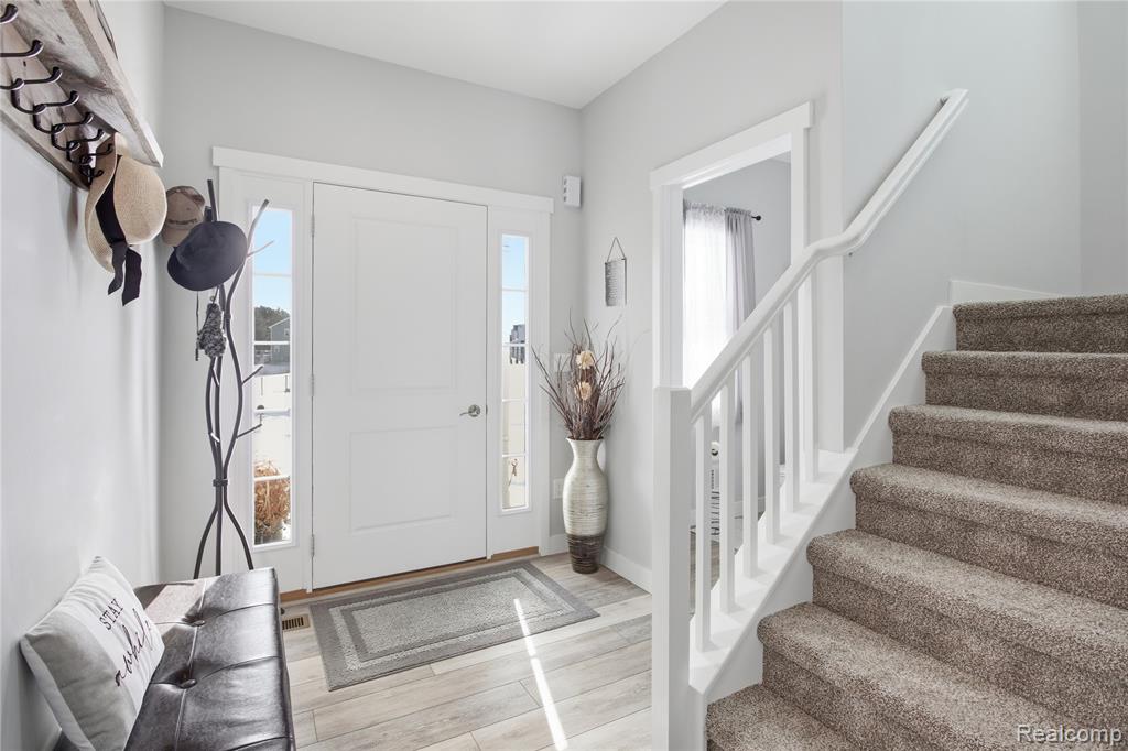 6275 Summerbrooke Circle, Fowlerville, MI 48836 — Photo 2