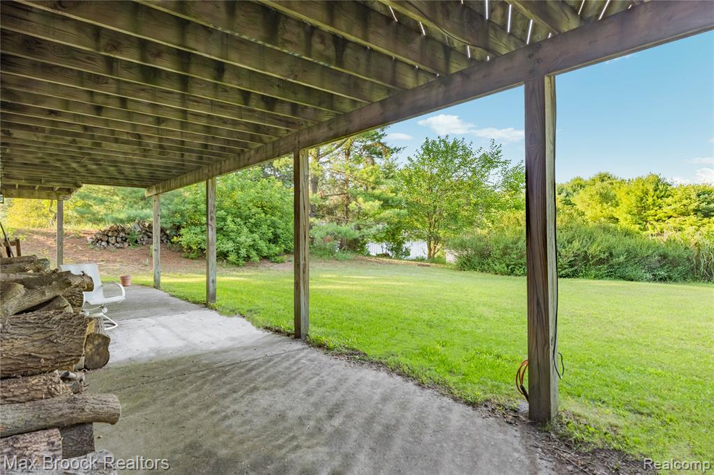 4622 Fleck Drive, Hartland, MI 48430 — Photo 53
