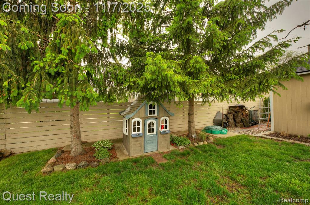 9013 Oporto Street, Livonia, MI 48150 — Photo 39