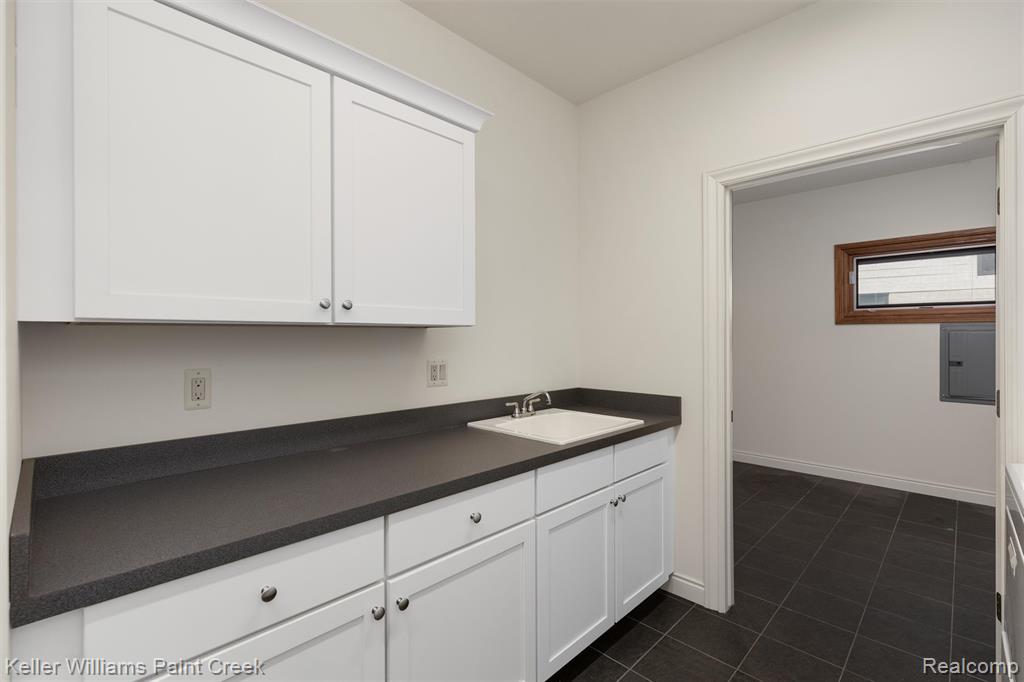 37580 Lakeshore Drive, Harrison Township, MI — Photo 48