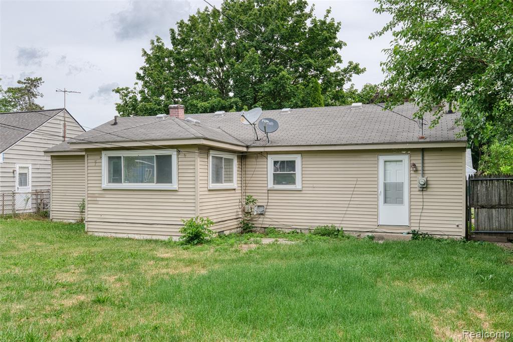 585 Olds Street, Ypsilanti, MI 48198 — Photo 25