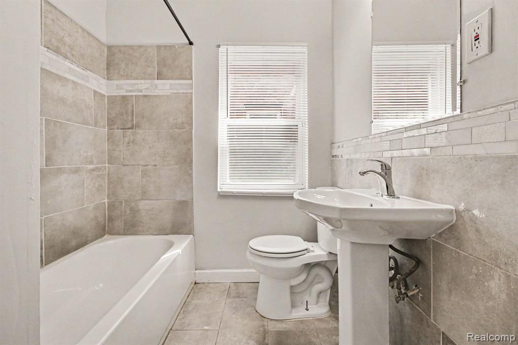 18112 Northlawn Street, Detroit, MI 48221 — Photo 37