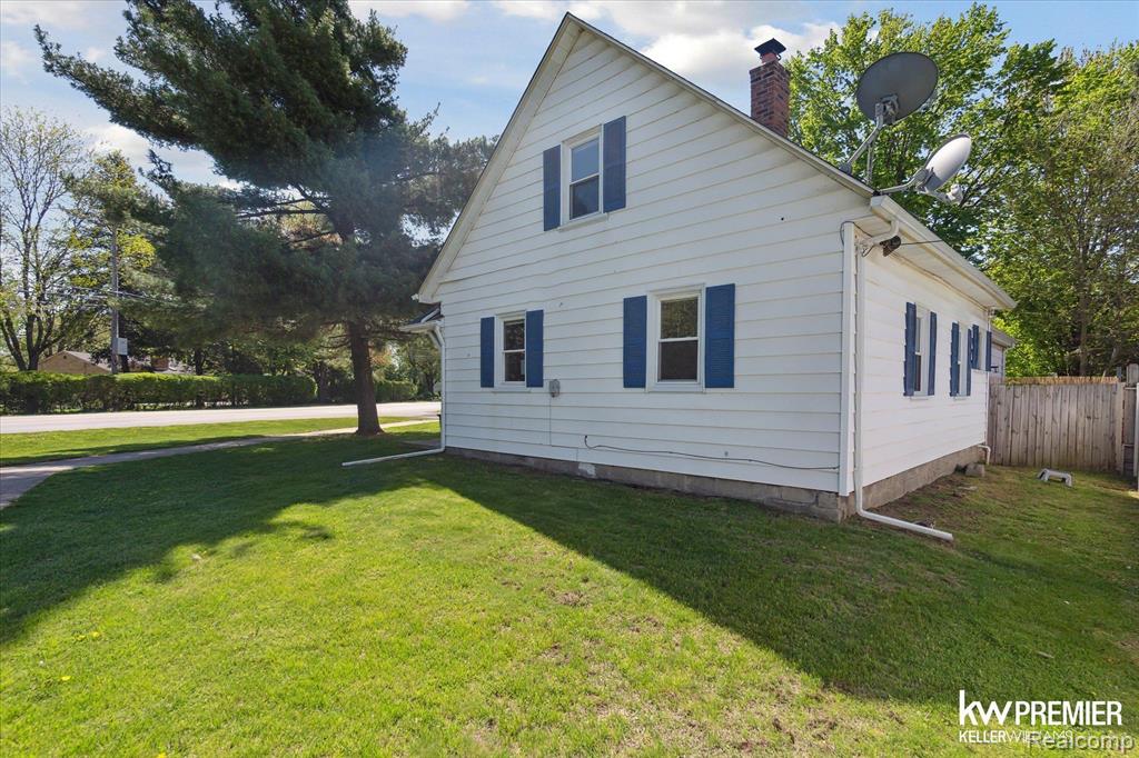 40955 Utica Road, Sterling Heights, MI 48313 — Photo 23