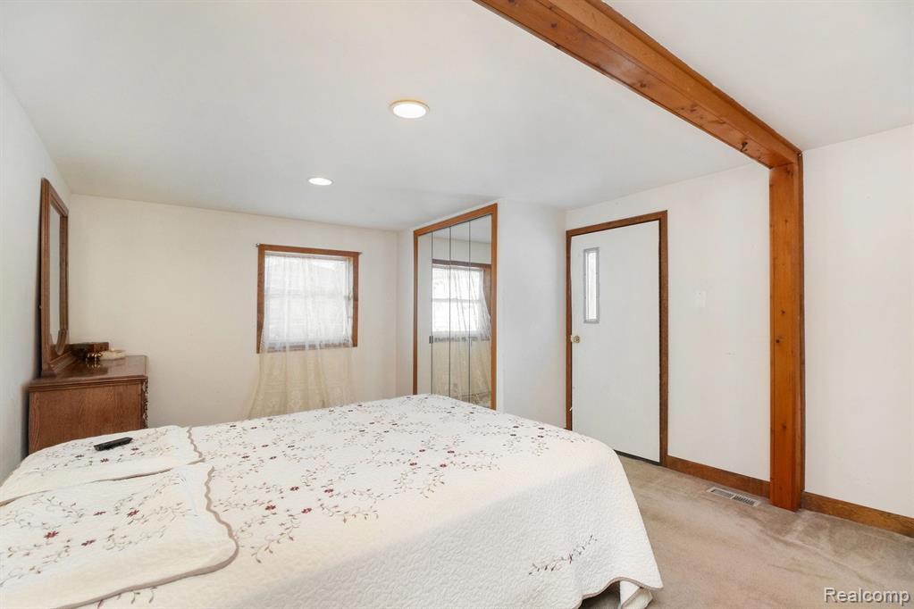 5865 ELDRIDGE Drive, Waterford, MI 48327 — Photo 7