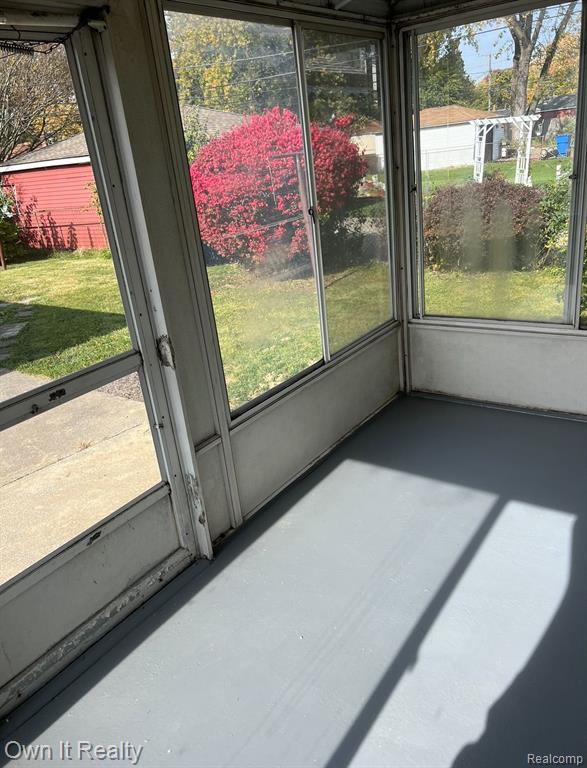 4976 BEDFORD Street, Dearborn Heights, MI 48125 — Photo 13
