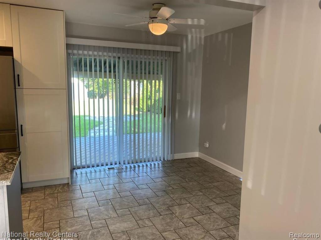 709 N EDISON Avenue, Royal Oak, MI 48067 — Photo 11
