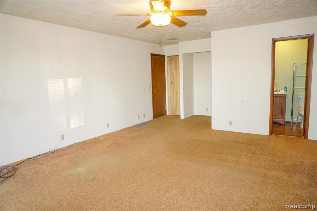 318 W MAPLE Street, Byron, MI 48418 — Photo 24
