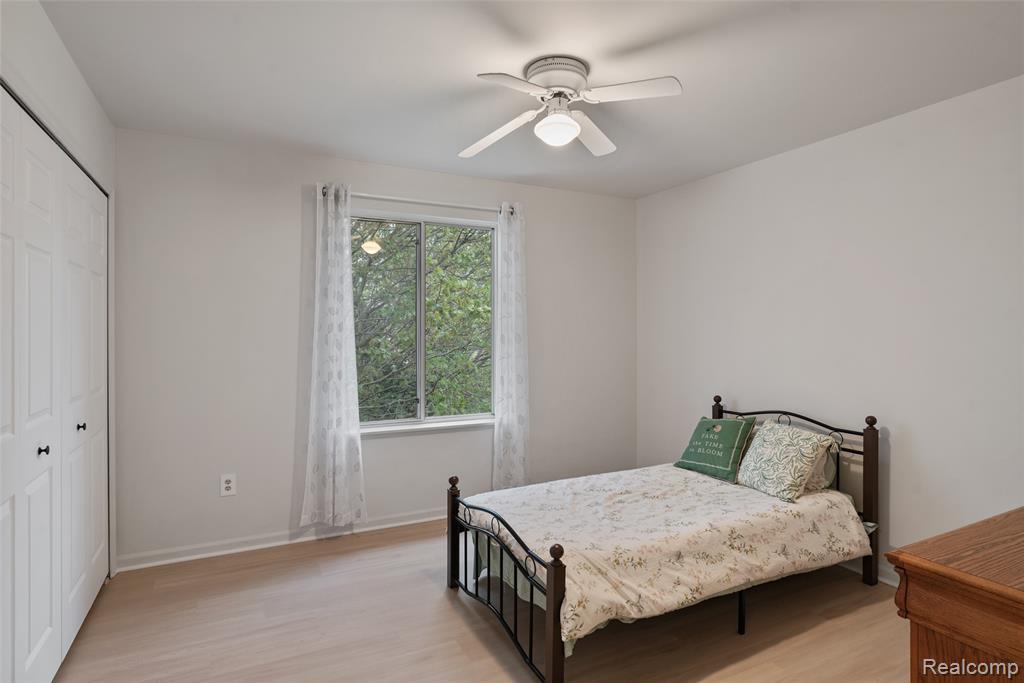 4325 Heatherstone Drive, Waterford, MI 48329 — Photo 28