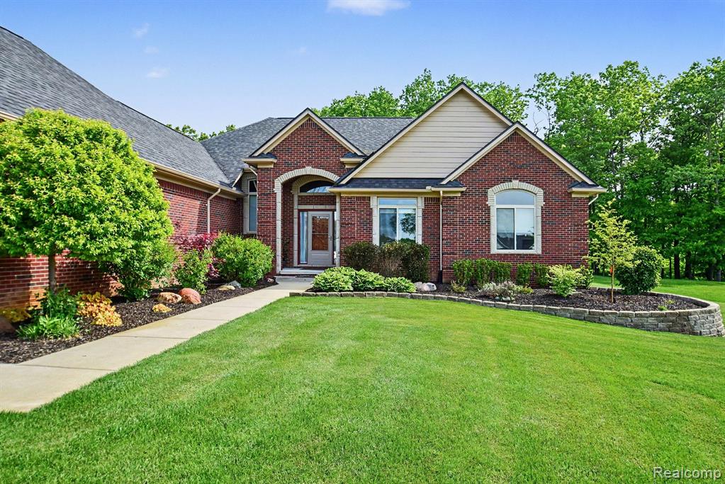 4912 Rosy Drive, Leonard, MI 48367 — Photo 2