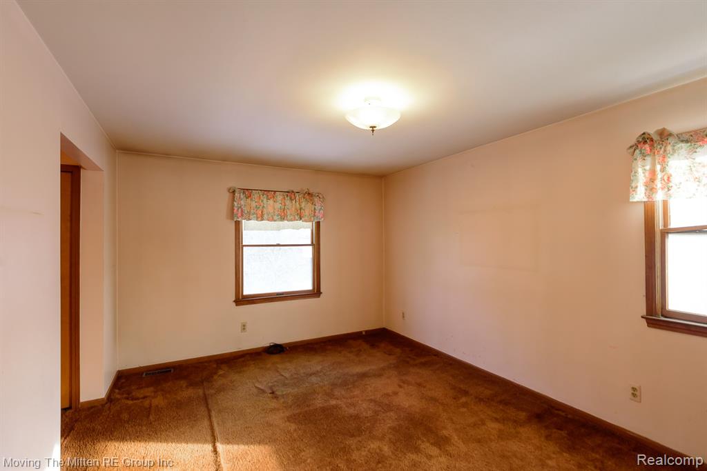 44017 Harmony Lane, Belleville, MI 48111 — Photo 22