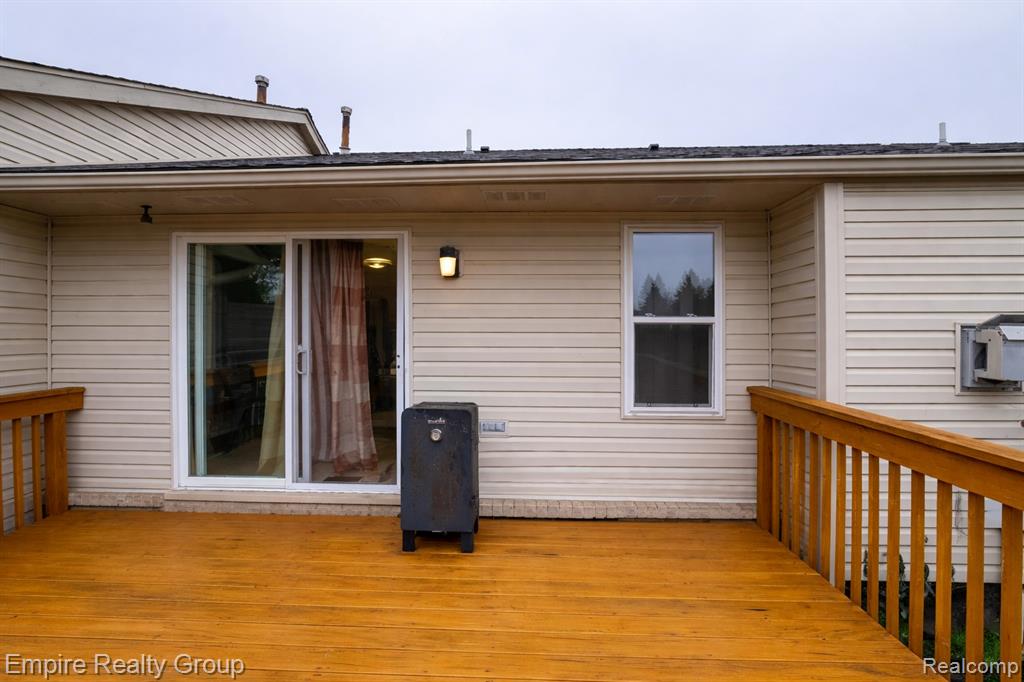 12330 Hickory E, Utica, MI 48315 — Photo 5
