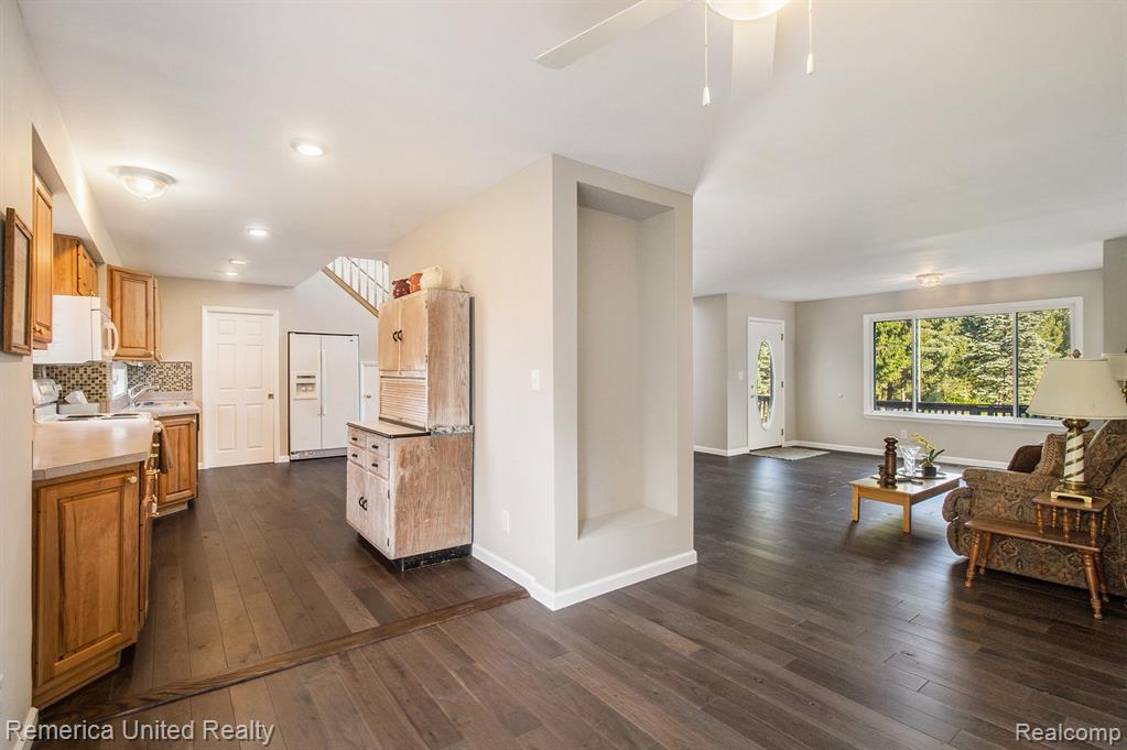 400 E SCHAFER Road, Pinckney, MI 48169 — Photo 11