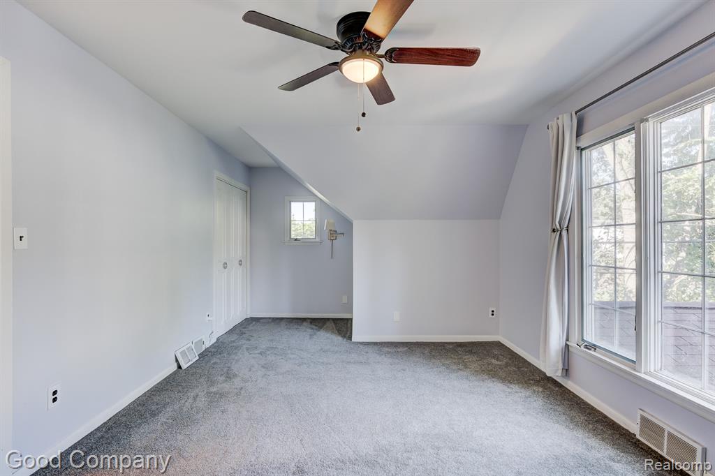 934 Lockwood Road, Royal Oak, MI 48067 — Photo 43