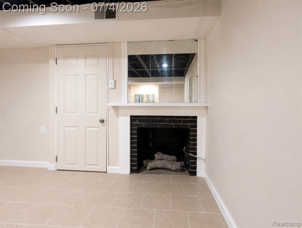 20552 Huntington Avenue, Harper Woods, MI 48225 — Photo 15