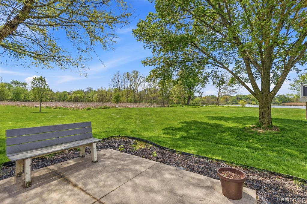 1171 Creekside Court, Burton, MI 48509 — Photo 42